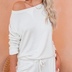 Ivory Soft Sweatshirt * Ivory & Me *